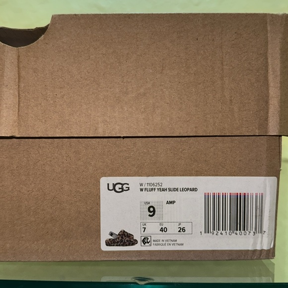 Women’s Size 9 Leopard UGG w fluff yeah slides Leopard - Picture 4 of 4